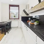 Chłodna Apartment European Square Warsaw by Renters